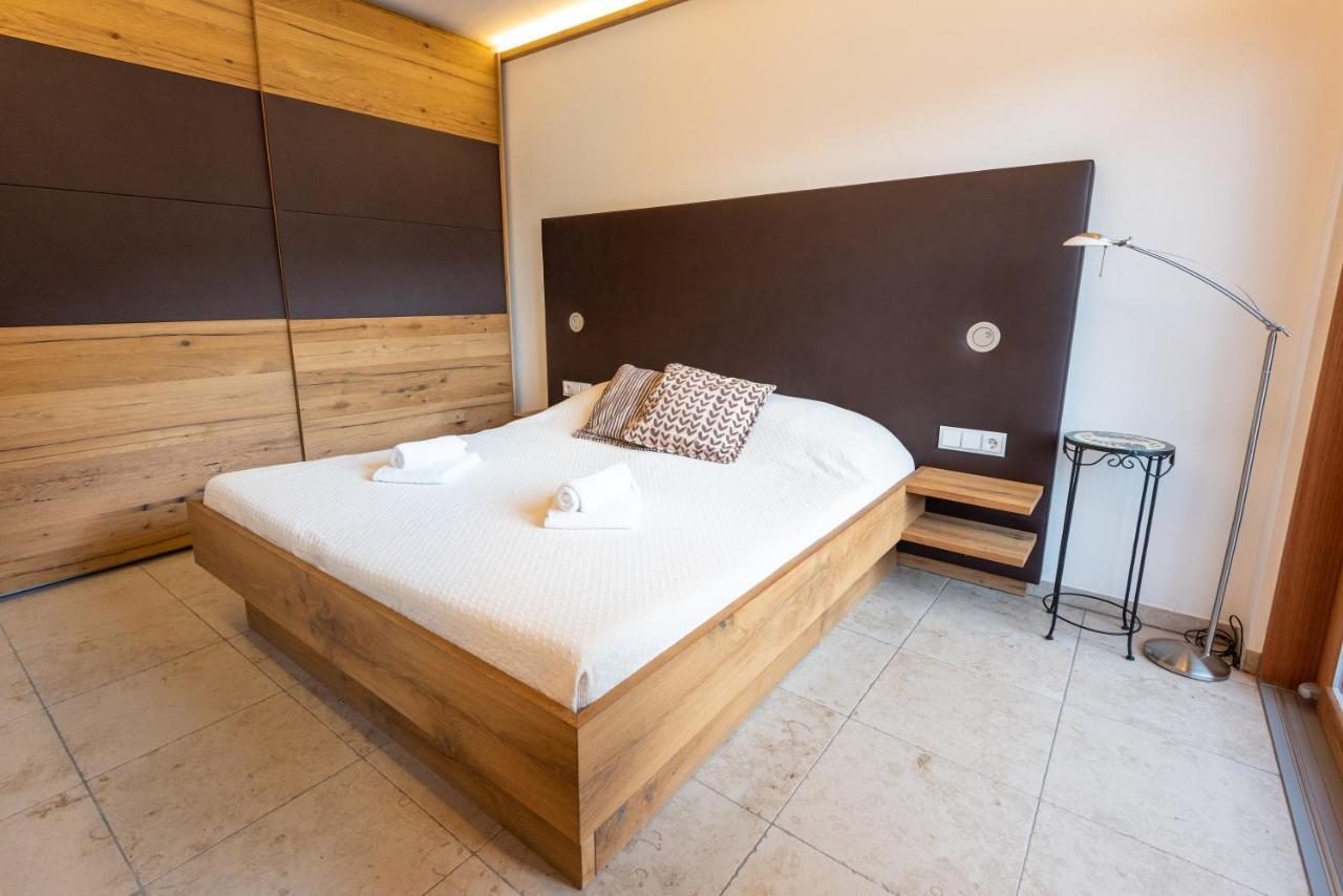 Poellmuehle Penthouse By Alpine Host Helpers Apartment เคิร์ชแบร์ก อิน ทิโรล ภายนอก รูปภาพ